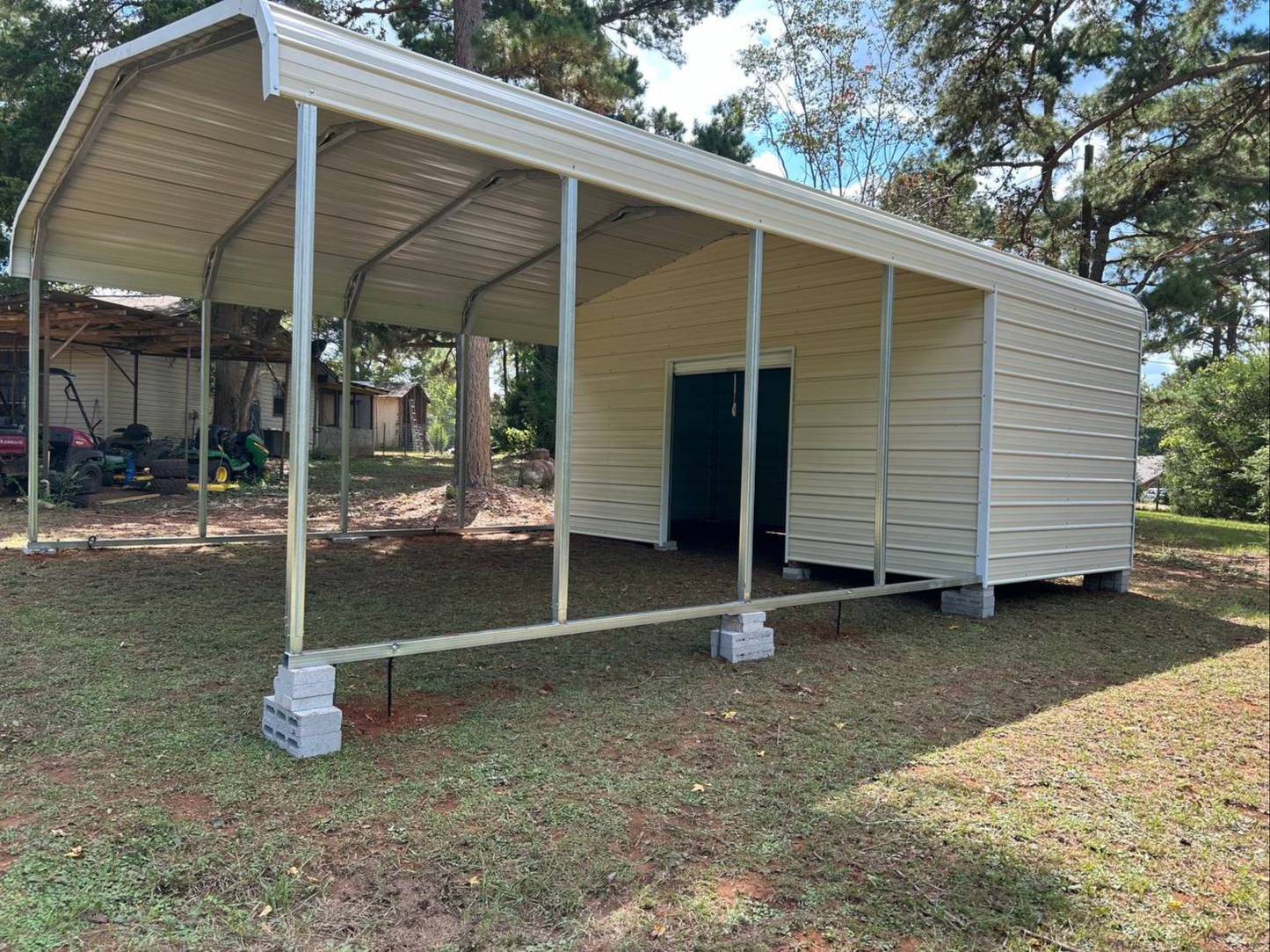 18’x30’x8’ Combo Unit - Regular Roof